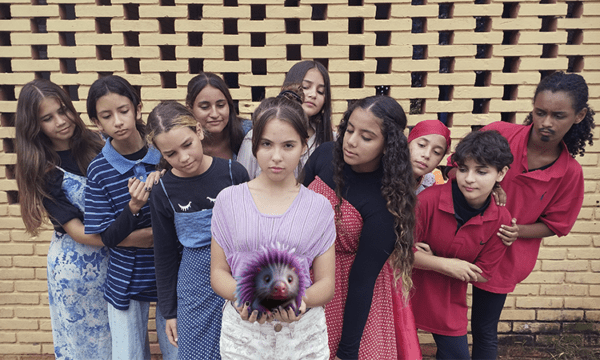 ‘Escola Encena’ estreia peça de teatro em formato audiovisual ‘escola-encena’-estreia-peca-de-teatro-em-formato-audiovisual