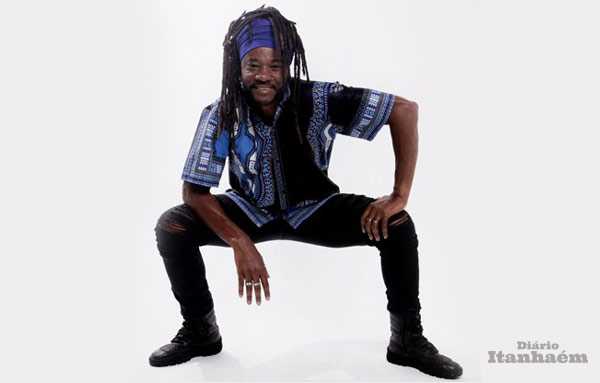 De Baixada em Baixada: Da Ghama, fundador e ex-guitarrista do Cidade Negra, vive nova fase musical em Itanhaém, SP De Baixada em Baixada: Da Ghama, fundador e ex-guitarrista do Cidade Negra, vive nova fase musical em Itanhaém, SP