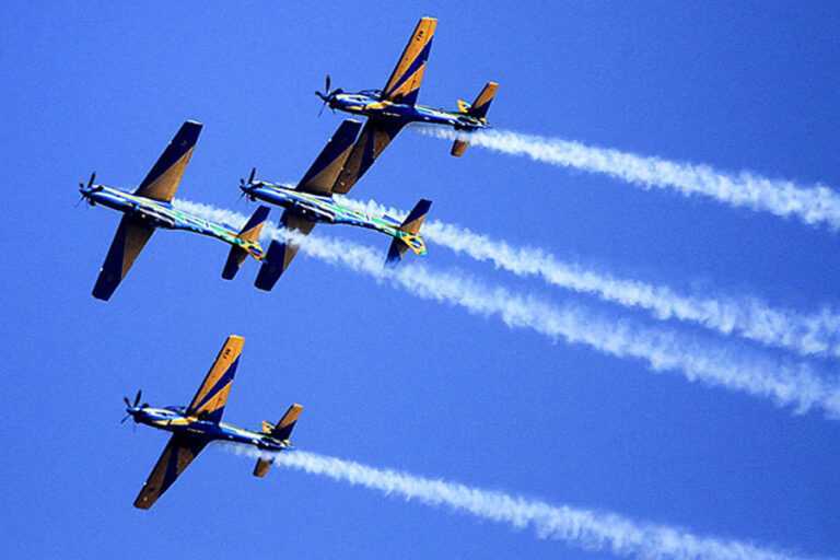esquadrilha-da-fumaca-fara-demonstracao-acrobatica-em-itanhaem-no-dia-21