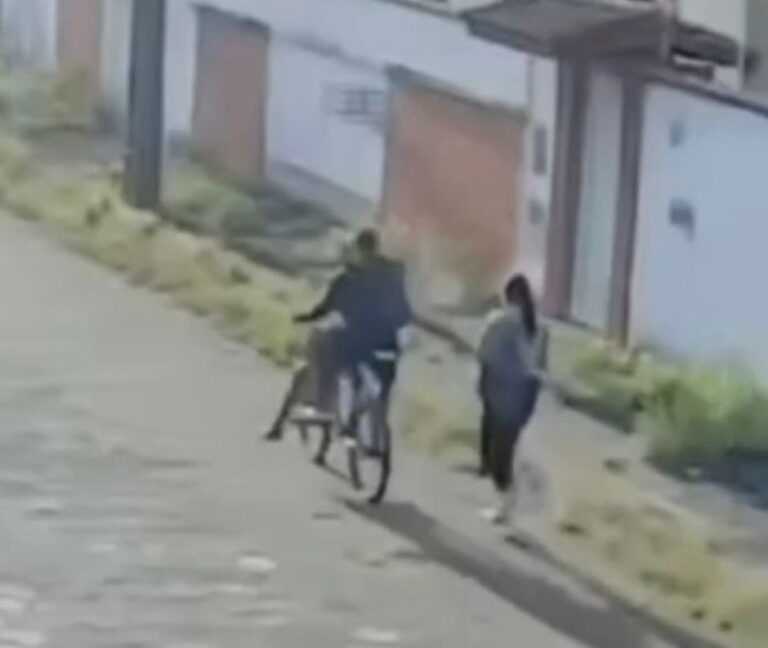 mulher-tem-celular-roubado-durante-o-dia-em-itanhaem;-video