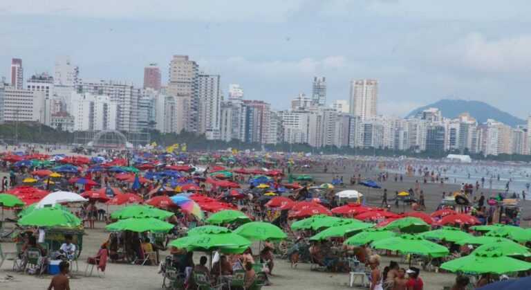 baixada-santista-tem-31-praias-improprias-para-banho-neste-fim-de-semana