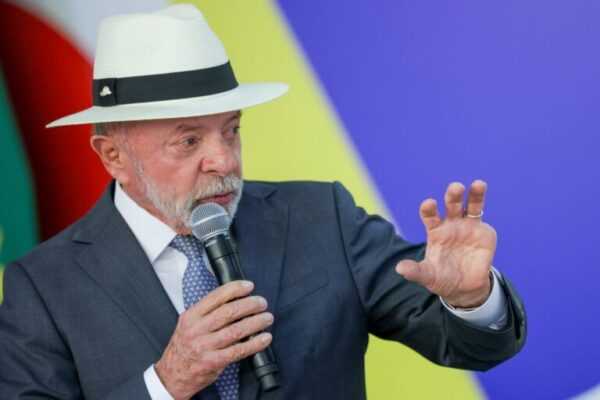 lula-defende-proibicao-de-ia-nas-eleicoes:-“vai-servir-aos-mentirosos”