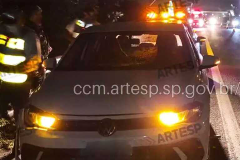pedestre-morre-apos-ser-atropelado-por-dois-carros-na-rodovia-padre-manoel-da-nobrega