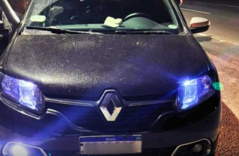 motorista-de-aplicativo-e-preso-por-adulterar-placa-de-carro-em-itanhaem