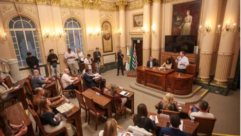 prefeitos-da-regiao-discutem-acoes-para-populacao-em-situacao-de-rua