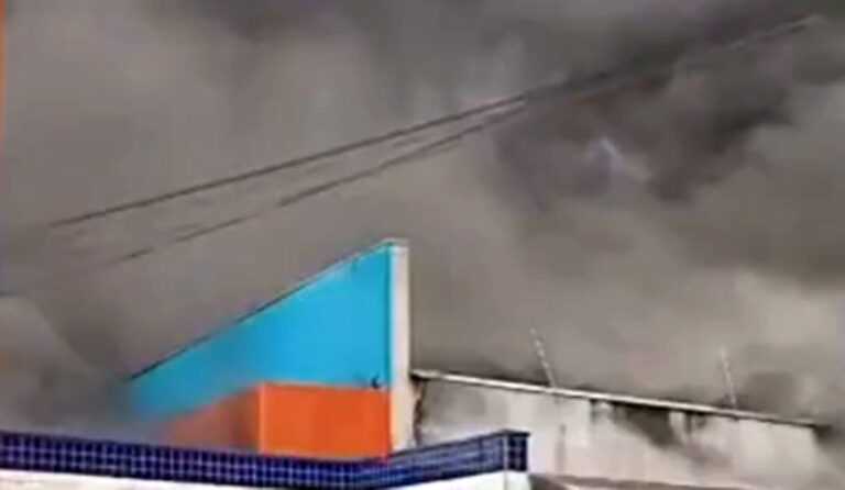 incendio-atinge-unidade-do-magazine-luiza-em-bertioga;-video