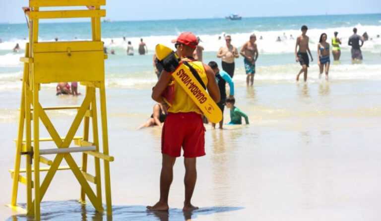 baixada-santista-tera-452-novos-guarda-vidas-para-a-temporada-de-verao